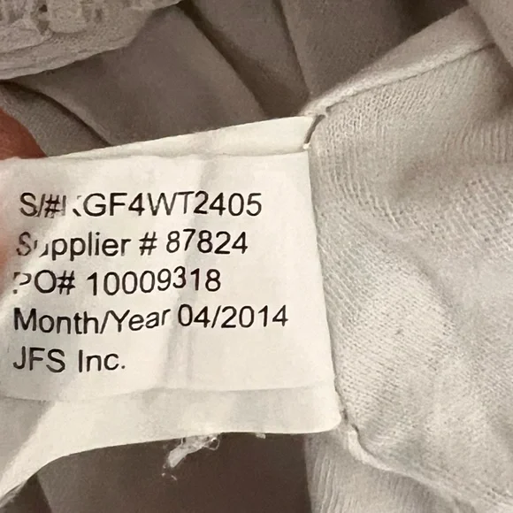 Joe Fresh Kids Enfants (6-7) Small Peplum White Lace Blouse - Picture 5 of 8